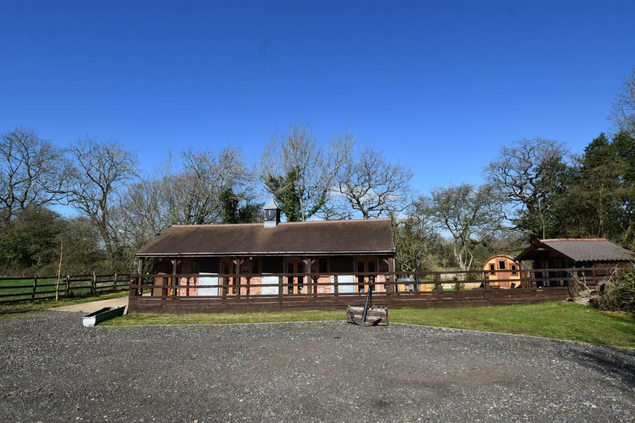 Oak Tree Stables Cottage Birmingham Exterior photo